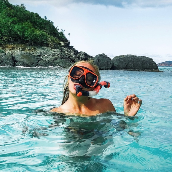 Meet your Posher, Angela - Picture 1 of 3